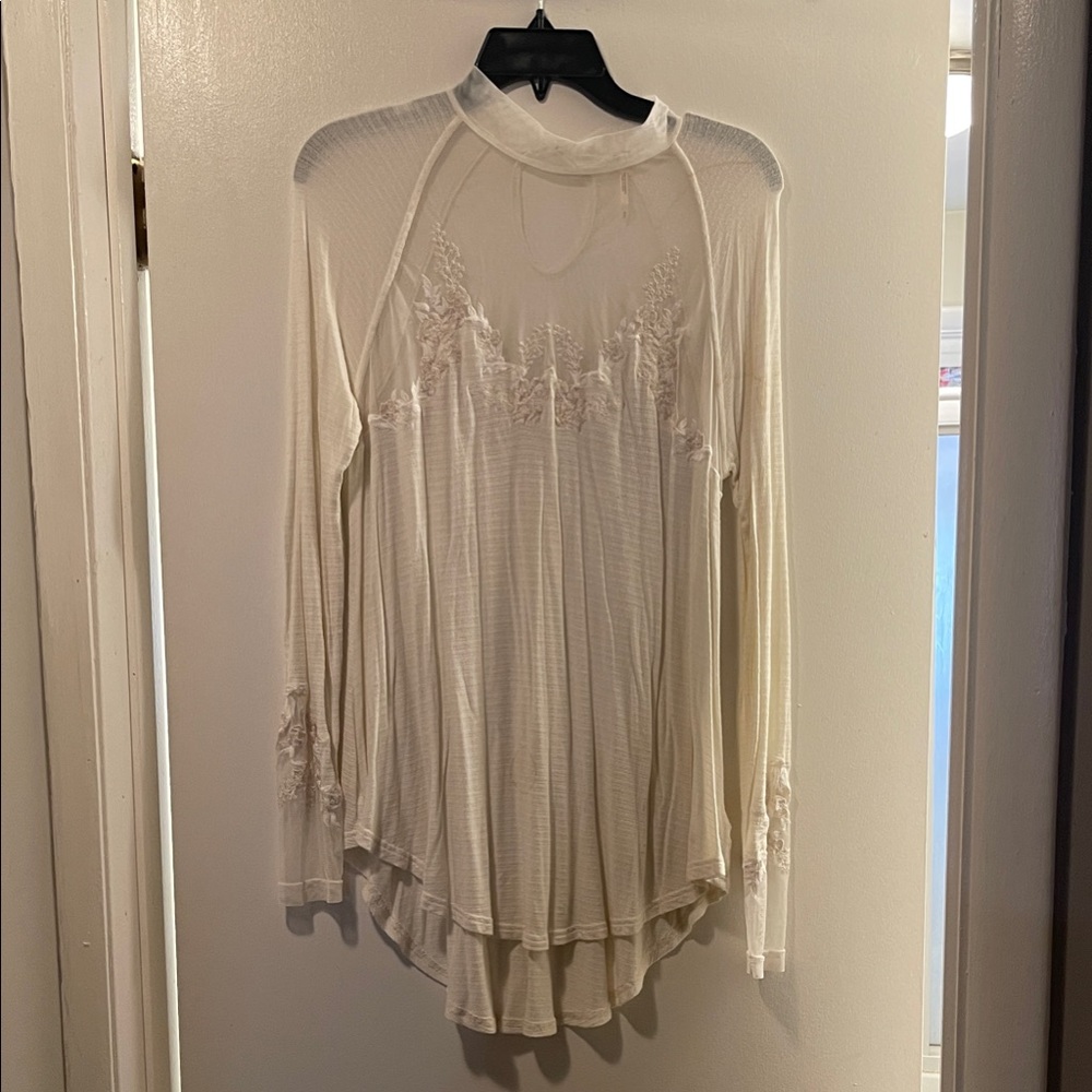 Elegant Cream Lace Detail Women's Top